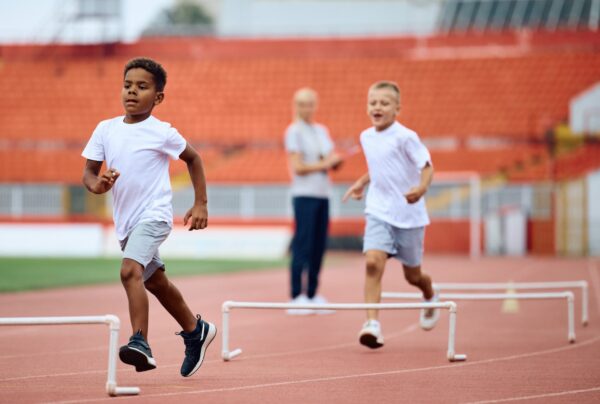 Uçurumun Üzerinden Geçiyorum