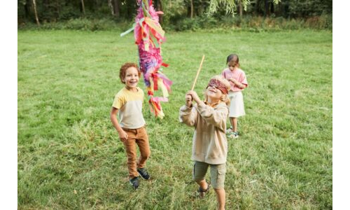 Doğa ve orman çocuklar için bir oyun