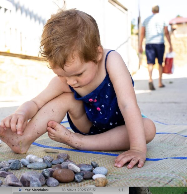 Taşlarla Oynuyorum