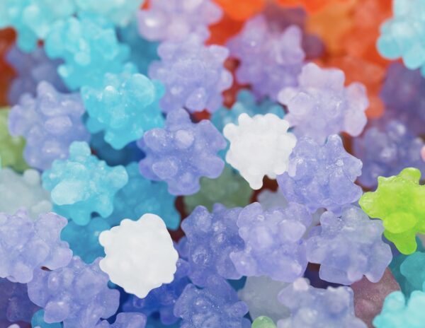 RENKLİ BUZ KRİSTALLERİ