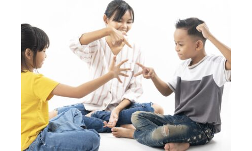 Ağaçta Kuşlar Parmak Oyunu