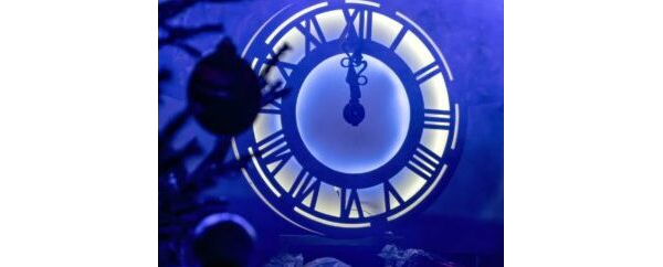 Karanlıkta Parlayan Saatim