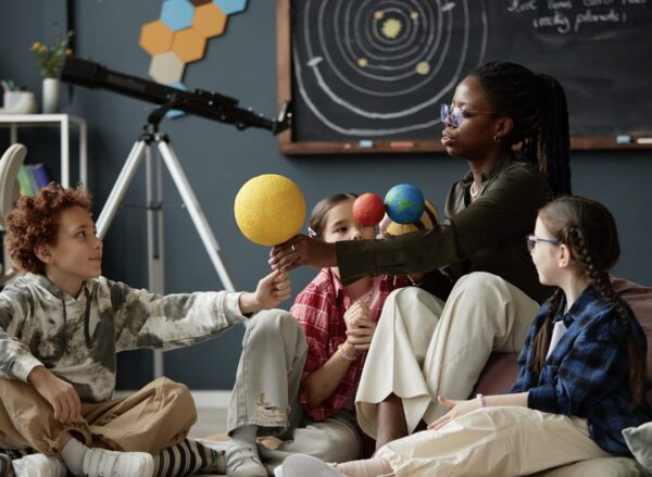 UZAYA BAKIŞ – UZAY KEŞİF PANOSU