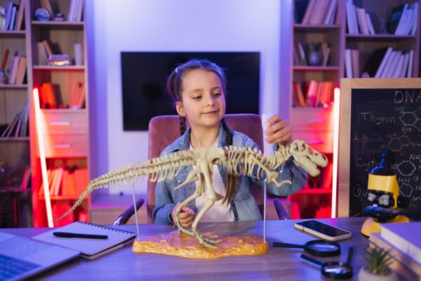 Dinozor Uzmanı