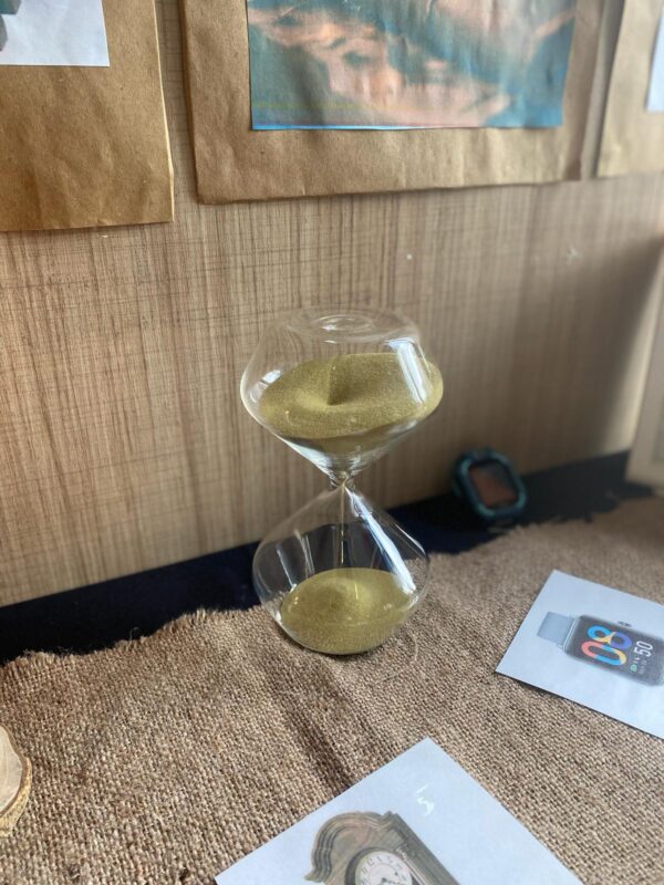 Kum saati yapıyoruz